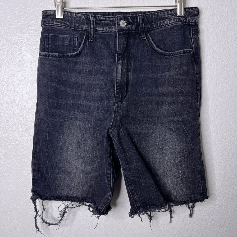 Pilcro Anthropologie High Rise Bermuda Black Denim Shorts 28 Frayed Hem